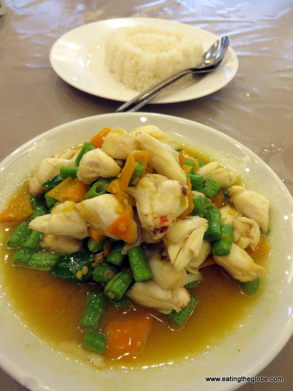 Krua Apsorn Bangkok food crab curry