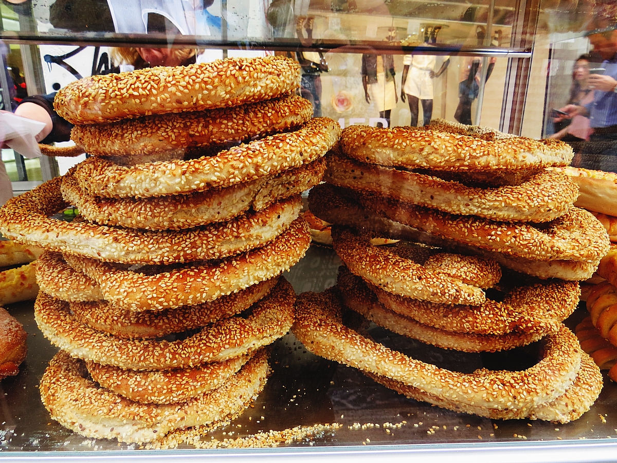 Things To Do In Athens: An Athens Food Tour With Greeking.me